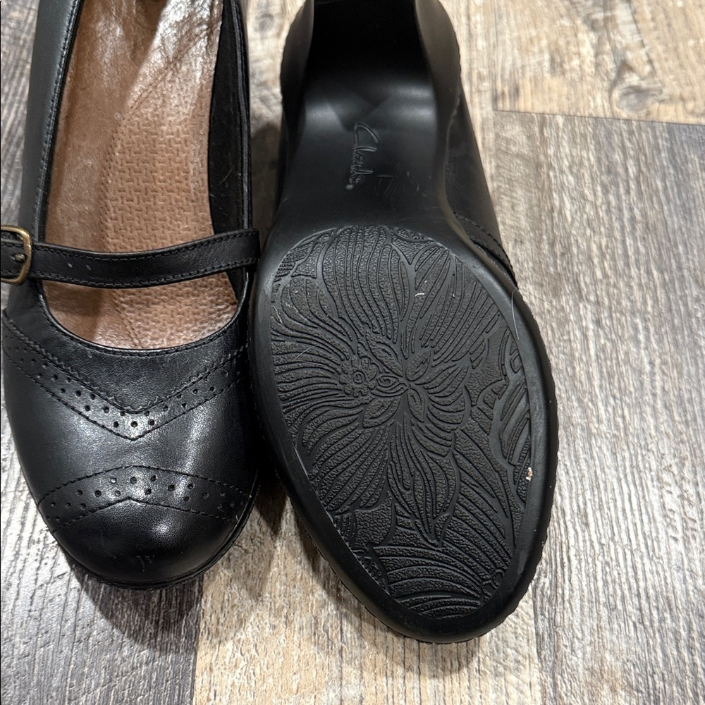 Clarks Classic Black Heels with Strap - Picture 10 of 12